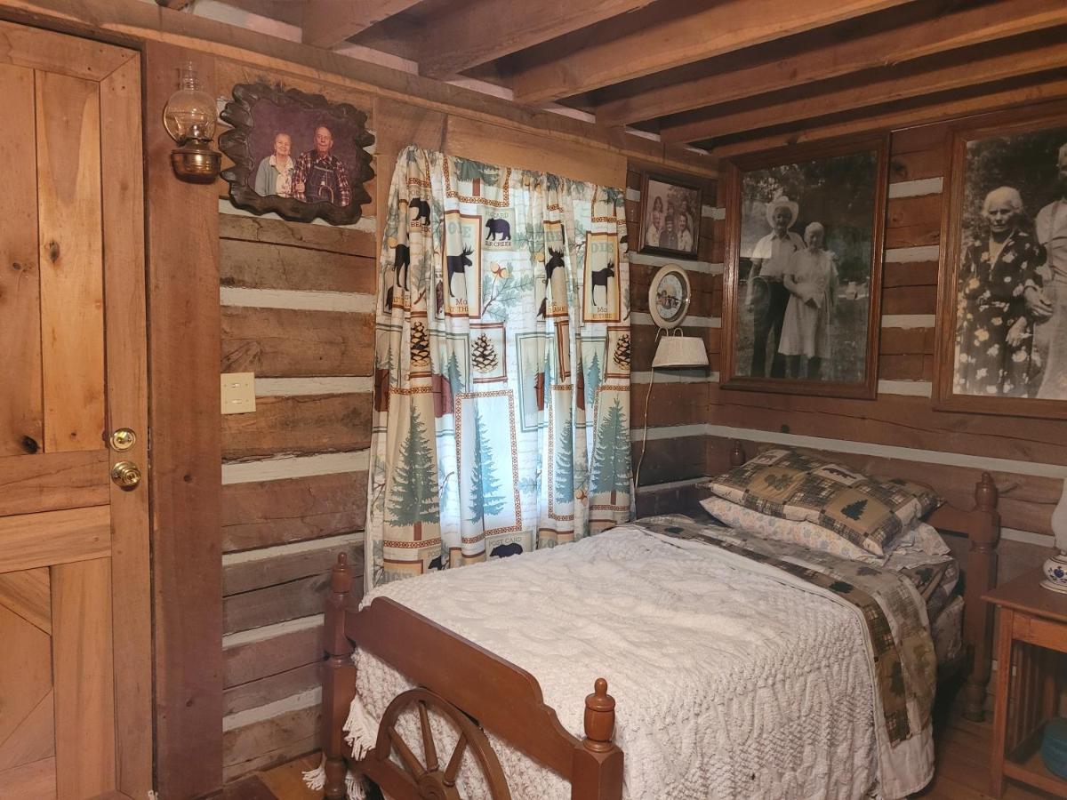 Mountain Memories Cabin Rental Booneville Экстерьер фото
